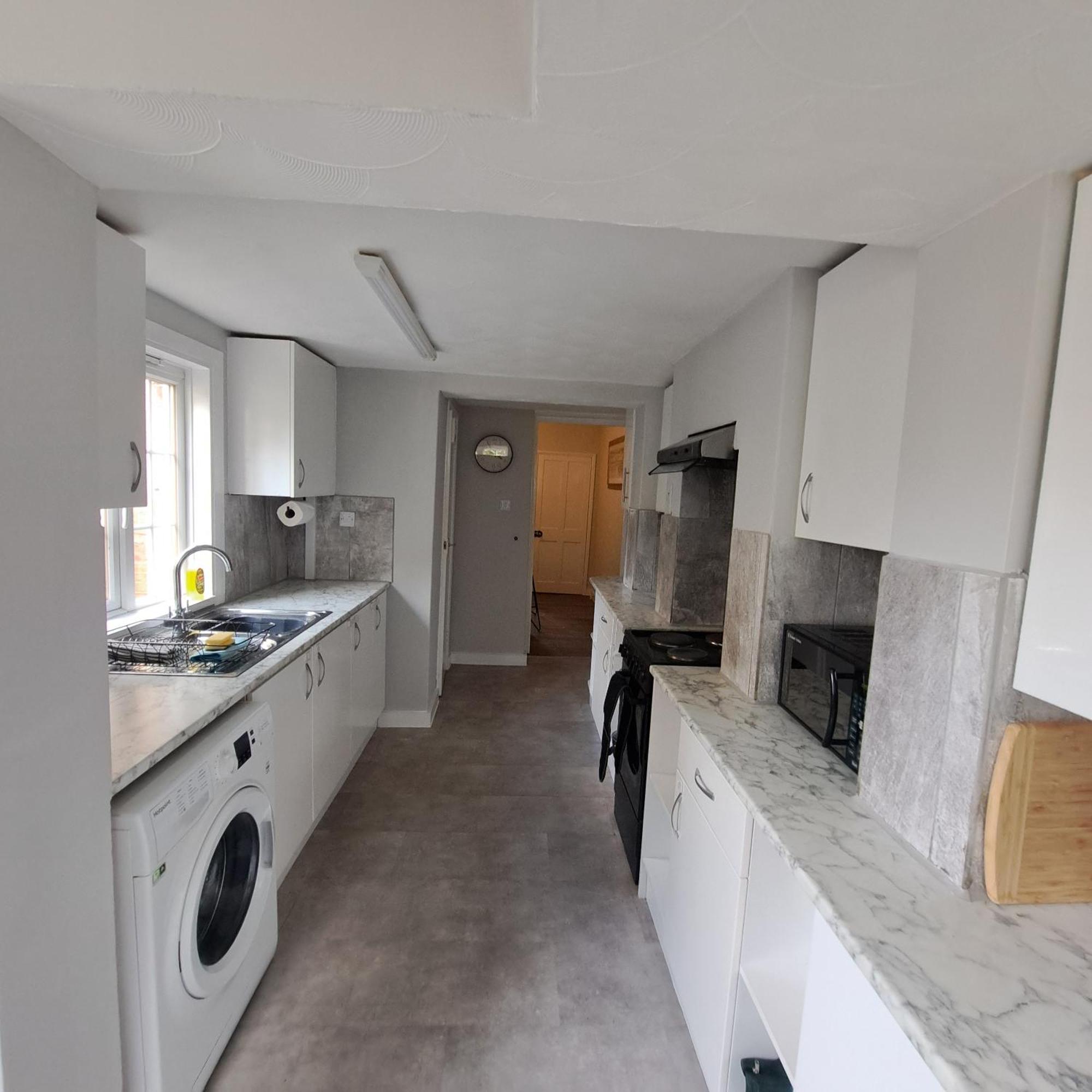 Generous 3 Bed In The Heart Of The Village Хантингдон Экстерьер фото